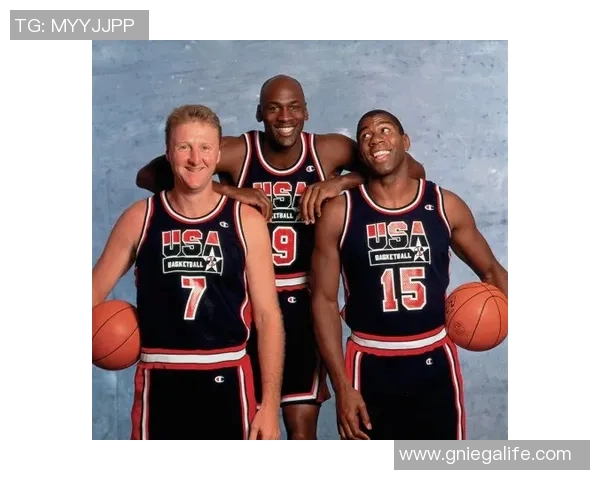 乔丹与足球明星的巅峰对决谁才是真正的体育传奇