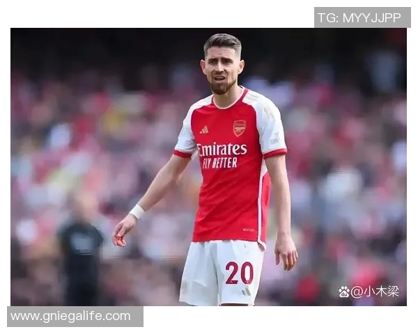 足球明星伤病回顾与影响分析揭示运动员职业生涯的脆弱与挑战