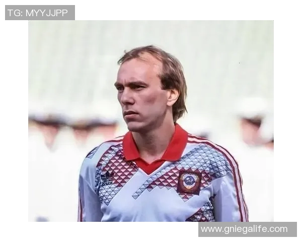 八七年足球明星的辉煌岁月与传奇故事回顾