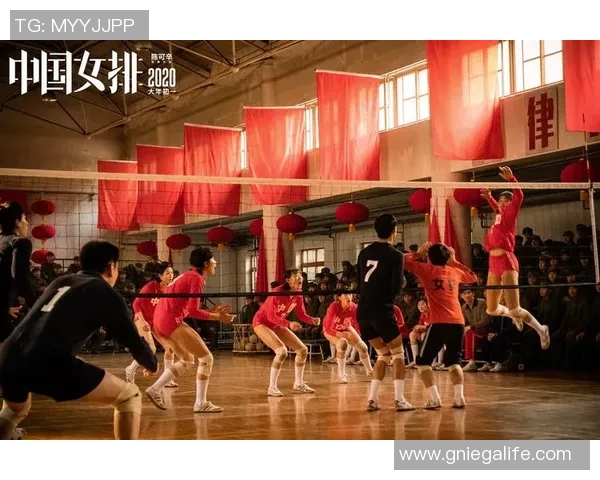 中国足球双星闪耀赛场展现青春力量与拼搏精神